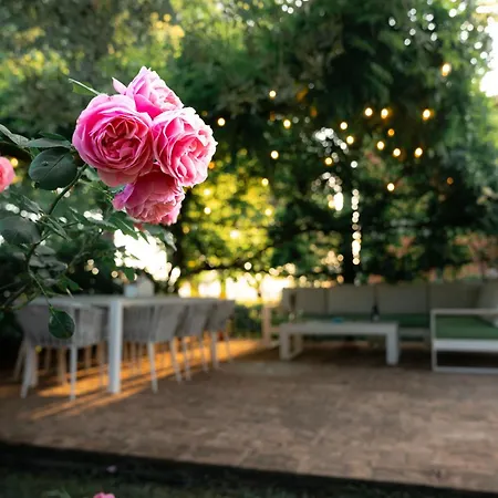 Bed & Breakfast Maison De Coco 4*