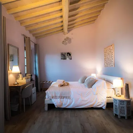 Maison De Coco Bed & Breakfast