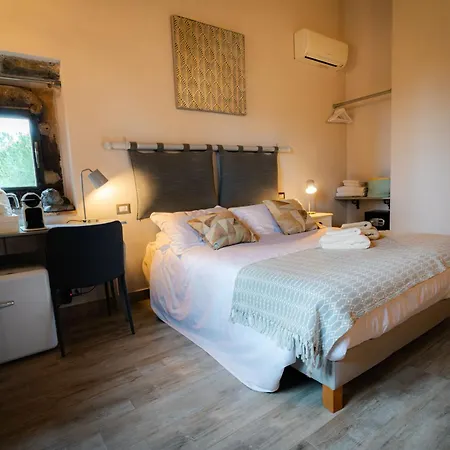 Bed & Breakfast Maison De Coco Vico dʼElsa