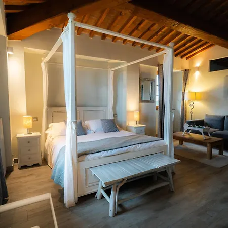 Maison De Coco Bed & Breakfast Vico dʼElsa